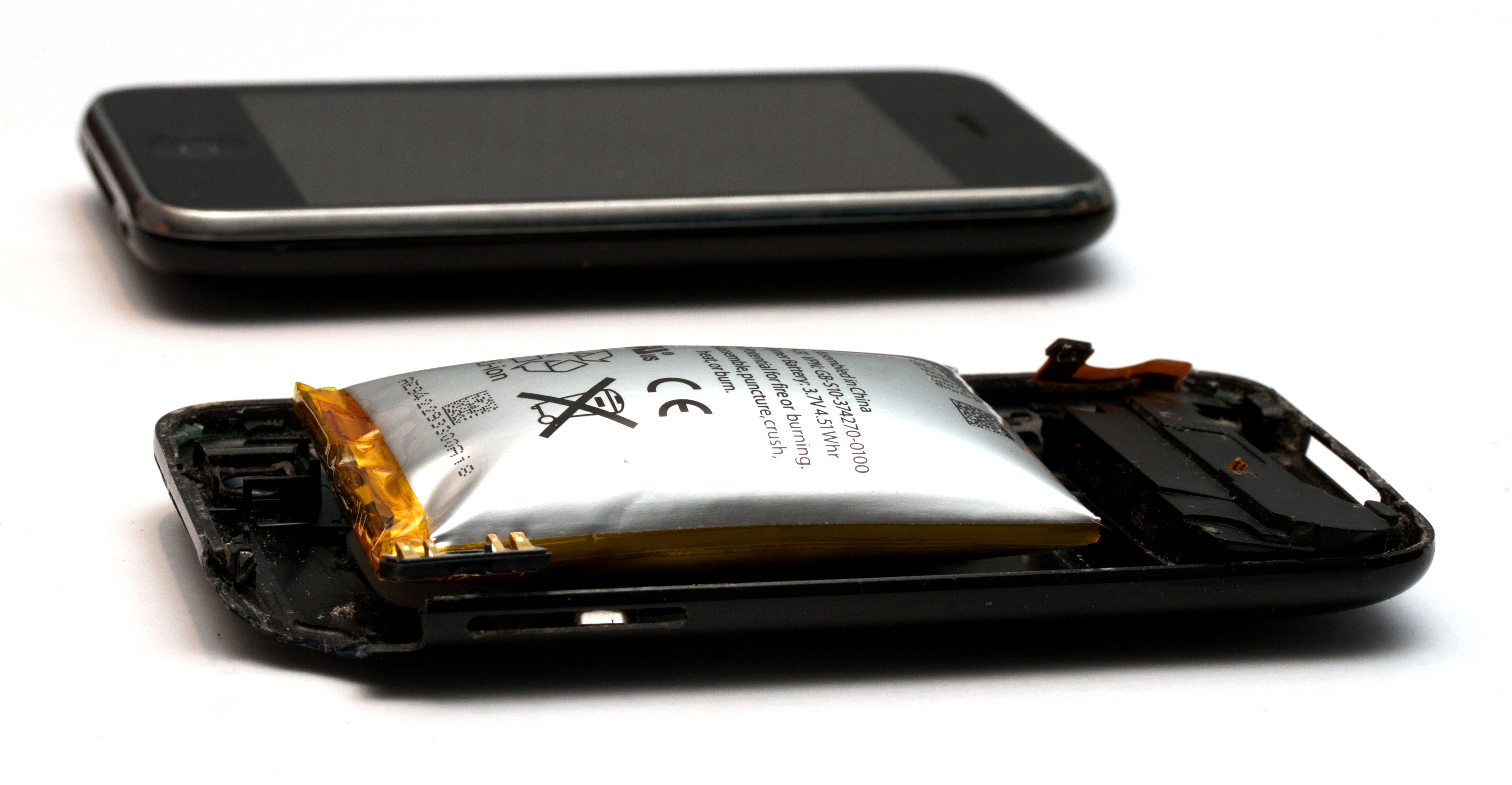 How to Safely Deal with a Swollen Battery? Easybom